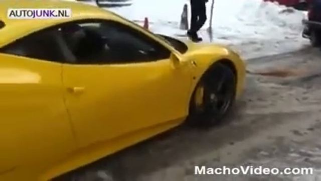 Lada Niva helps 458 смотреть онлайн