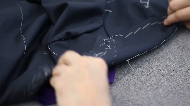 Как правильно выполнить отделку вспушным стежком | Жакет и пиджак смотреть онлайн