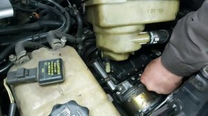 Как поменять и прокачать компресор гидроподвески  Citroën C5