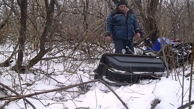 Толкач Лидер по заросшему лесу. смотреть онлайн