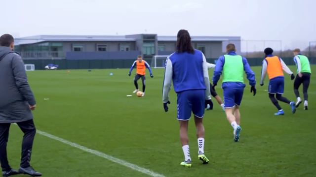 BLUES SHARPEN UP AHEAD OF SAINTS TEST! | EVERTON IN TRAINING смотреть онлайн