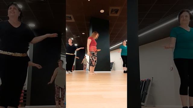 Belly dance. Oriental dance // Восточные танцы. Танцы живота // ריקודי בטן שיעור смотреть онлайн