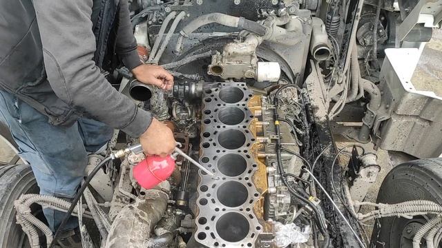 MOTOR PİSTON DELMİŞ 35.000 TL MASRAF FORD CARGO 1838T смотреть онлайн