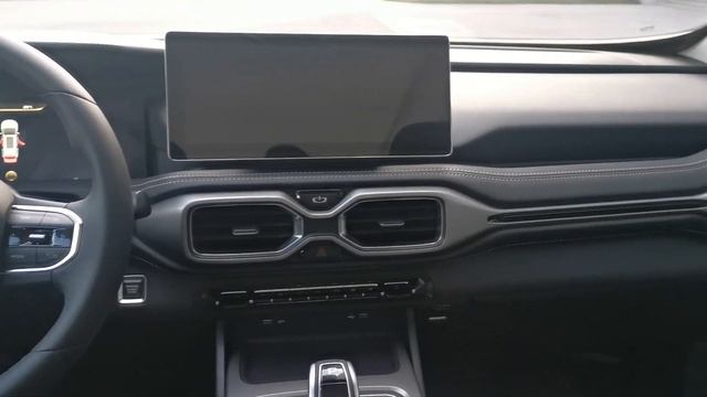 The New HUGE 7-seater SUV from Geely | Hao Yue by Geely Auto смотреть онлайн