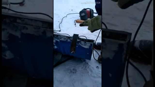 Скребок для снега из бочки своими руками.ЭКСПЕРИМЕНТАЛЬНАЯ МОДЕЛЬ.Доработка смотреть онлайн