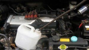 Лайфхак как слить жидкость из бачка омывателя (незамерзайку)