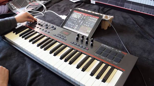 Impact LX49 + Ipad (Knobs and Sliders) смотреть онлайн