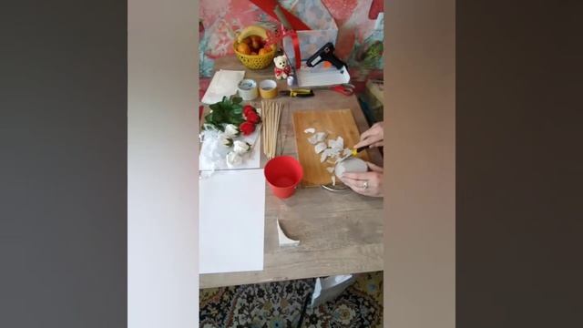 Как сделать основу для букета. Букет из мыльных роз. Подарок. смотреть онлайн