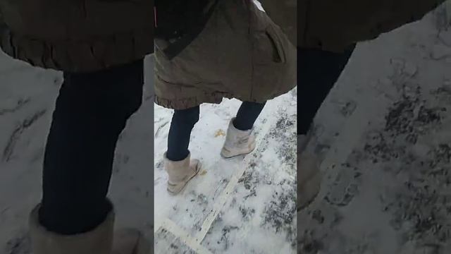 Кароче скрипят ботинки смотреть онлайн