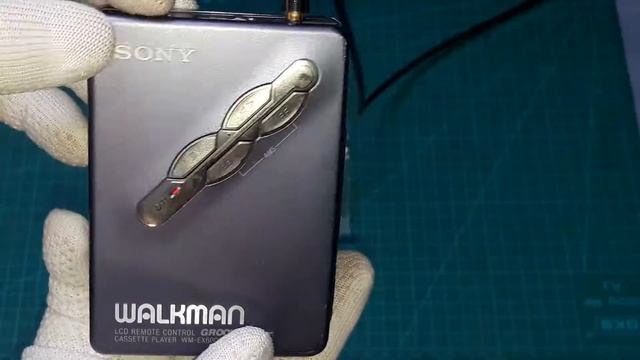 Sony WM-EX600 смотреть онлайн