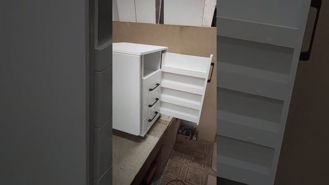 Мебель Ядвига. Маникюрный стол МС16-2 + влагостойкая столешница смотреть онлайн
