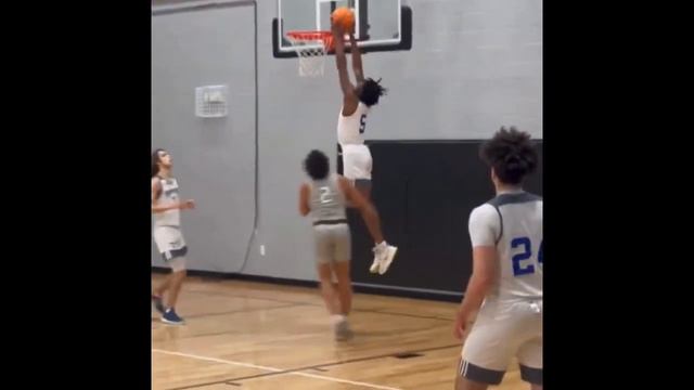 6’4, 190lb Combo Guard - Hiram Alexander Regular Season Highlights (Moravian Prep ‘22) смотреть онлайн