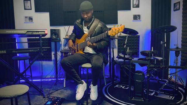 Bass Cover : Mina Nawe (Soa Mattrix / Mashudu) #bassperspective #yamahatrbpii #bossgt6b #bassloopin смотреть онлайн