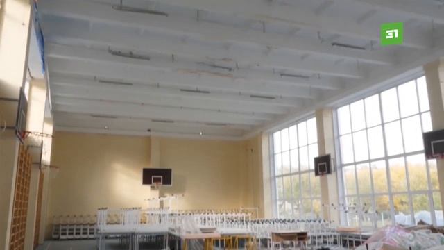 Родителям в п. Новогорный предложили доделать ремонт в школе, потому что подрядчик не успевает смотреть онлайн