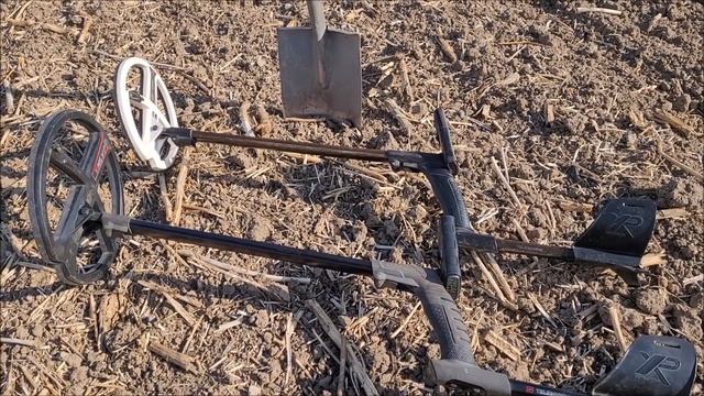 Porovnani XP Deus 2 v1.1 vs XP Deus HF na poli смотреть онлайн