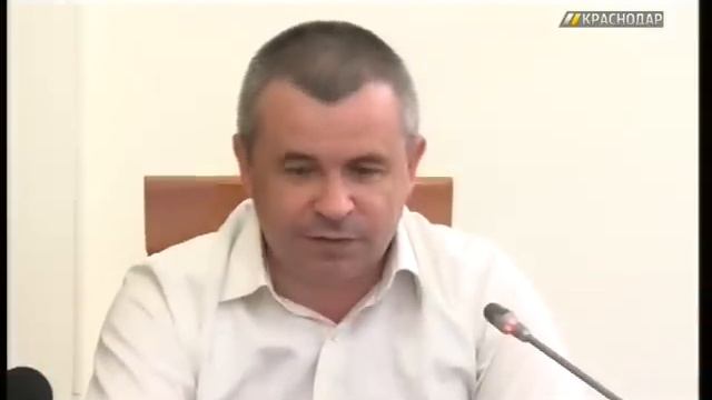 На трассе у хутора Ленина запретят стоянку авто из-за нелегальной ярмарки смотреть онлайн