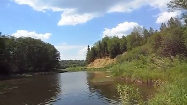 Река Барда. Лысьвенский район, Пермский край. Обрыв Красная Глинка у села Матвеево. смотреть онлайн