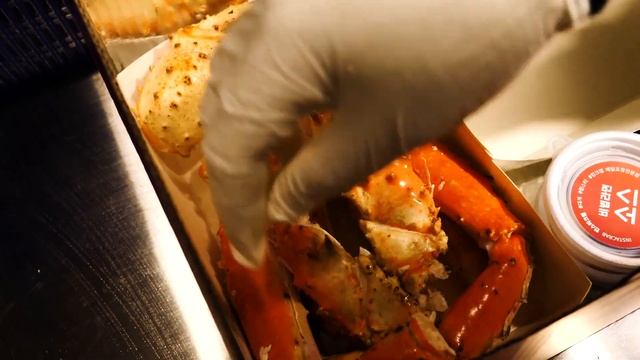 New Way to Eat King CRAB 킹크랩 포장전문 - Korean food смотреть онлайн