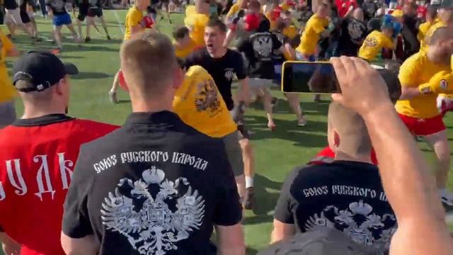 Стенка на стенку - Миша Маваши смотреть онлайн