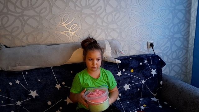 НЕ СОВСЕМ ОБЫЧНАЯ СЛАДКАЯ ВАТА! ОЧЕНЬ НЕОЖИДАННЫЙ СЮРПРИЗ В НЕЙ((( смотреть онлайн