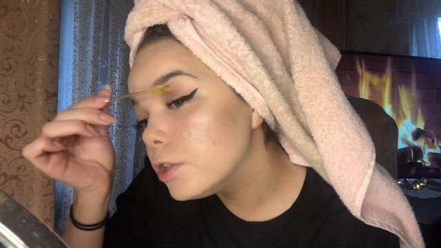 Как сделать стрелки на нависшем веке?♀️ смотреть онлайн