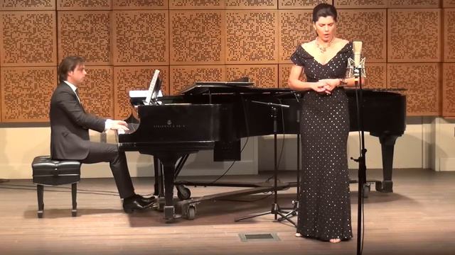 X. Montsalvatge: III. Chevere - Angelica de la Riva, Soprano & Orlando Alonso, Piano смотреть онлайн