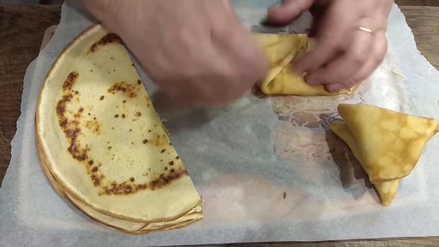Блины с мясом.Как сложить блины в треугольник. смотреть онлайн