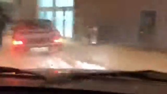Гонки по аэропорту Казани, камера в машине полицейкого смотреть онлайн