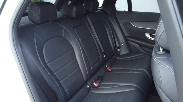 Mercedes-Benz GLC250 D 4Matic AMG Line Premium offered by Norman Motors, Dorset смотреть онлайн