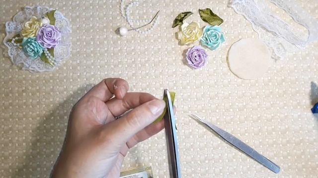 Букетики роз, украшение на пояс, бутоньерка, браслет Канзаши/ DIY Rose from satin ribbon смотреть онлайн
