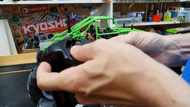 The BEST RC Monster Truck in the WORLD смотреть онлайн
