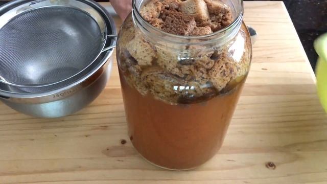 Квас домашний на закваске. Homemade sourdough kvas смотреть онлайн