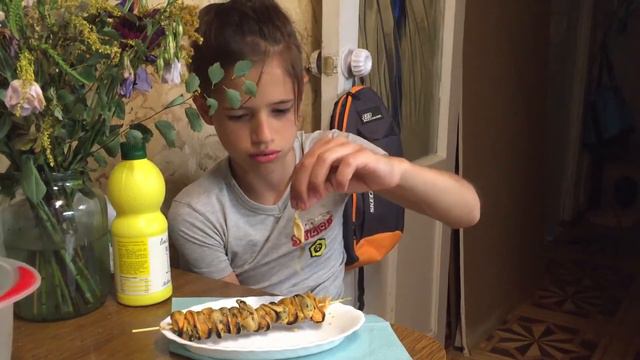 Впервые пробую мидии смотреть онлайн