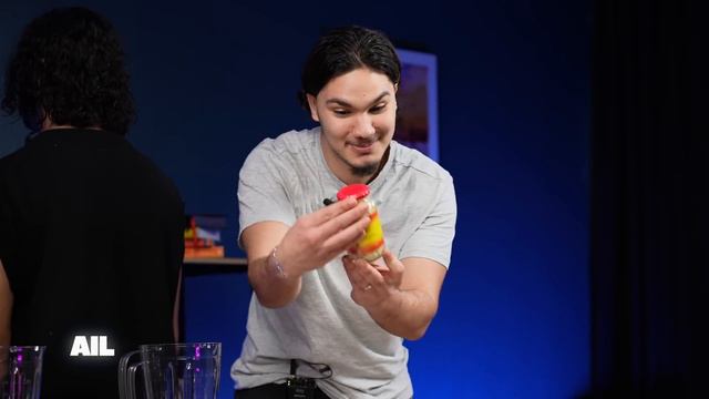 ON REPRODUIT DES JEUX TIKTOK ! (notre soeur prend cher mdrrr) смотреть онлайн