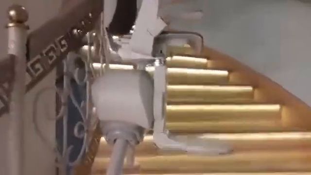 Кресельный лифт - лестничный кресельный подъемник Modul-Air Otolift смотреть онлайн