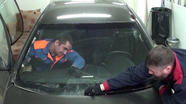 Замена лобового стекла на Kia Cerato в Казани. смотреть онлайн