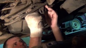 Geely MK - замена топливного и воздушного фильтра.