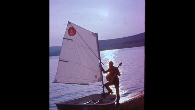 Зашел поглубже в лес.wmv смотреть онлайн