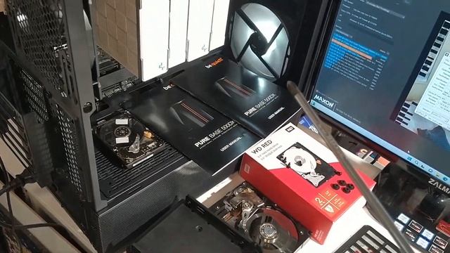 LIAN LI Lancool 216 против Be Quiet PURE BASE 500 DX. Сравнение разбор. Почему LIAN LI без фильтра? смотреть онлайн