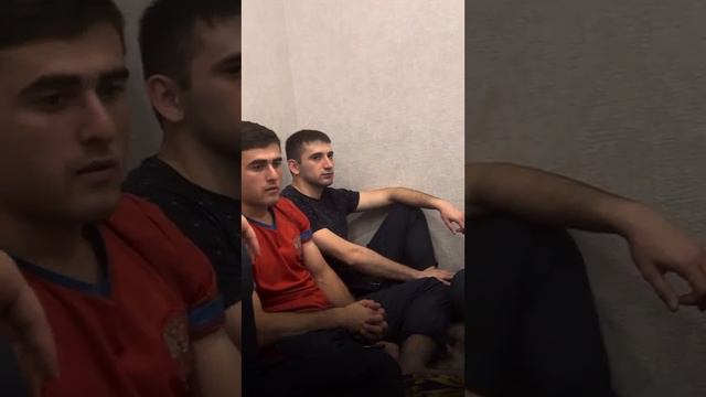 На родине твои поступки-это лицо твоей семьи, а за ее пределами они лицо твоего народа! смотреть онлайн