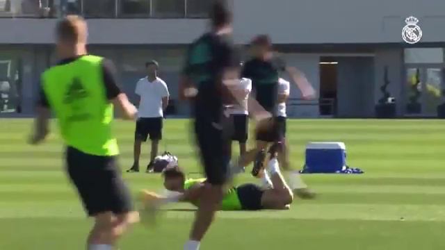 Серхио Рамос к ЛЧ готов/Sergio Ramos is ready for UCL смотреть онлайн