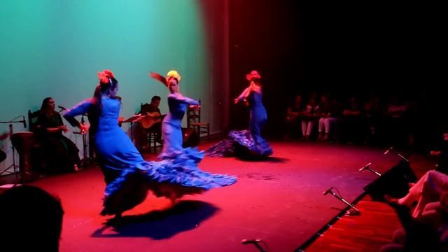 Pasión Flamenca Perú - Soleá por Bulerías Bata de cola смотреть онлайн