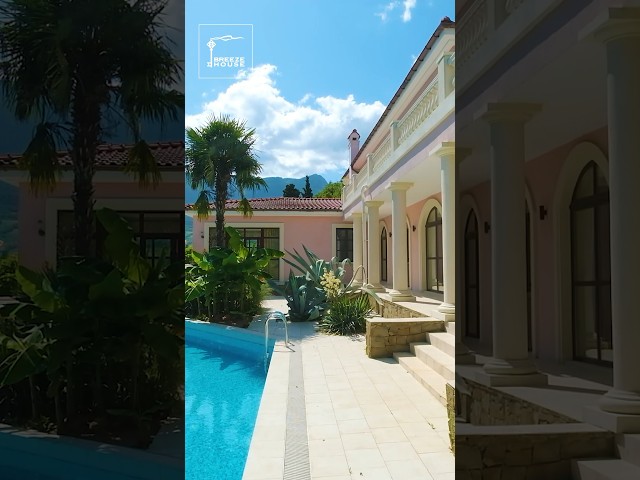 ⚡️ Заглянем внутрь розовой виллы с бассейном и сногсшибательными видами ⚡️ смотреть онлайн