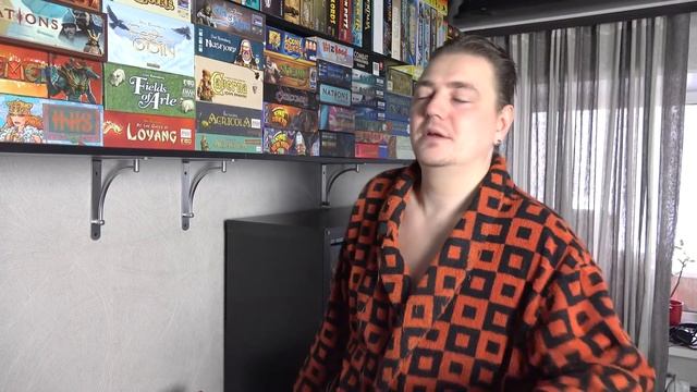 OMGames НА ПОЛКАХ — Дэн показывает свою коллекцию игр / часть 1