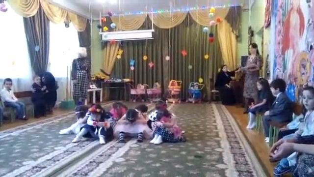 Отрывок из утренника к8 марта во 2 мл.гр детский сад номер 8 г Избербаш смотреть онлайн