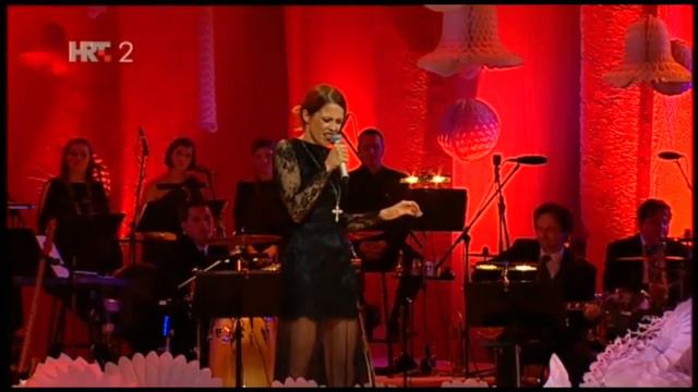 Karolina Goceva - Angels (VIP CHRISTMAS - HNK 2013) смотреть онлайн