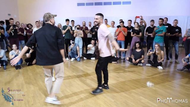 Daniel y Desiree & PhoThomas ? PEPAS ? • Bachata Footwork • 2021 смотреть онлайн