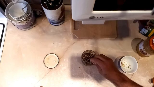 Мёд с орехами и семечками смотреть онлайн