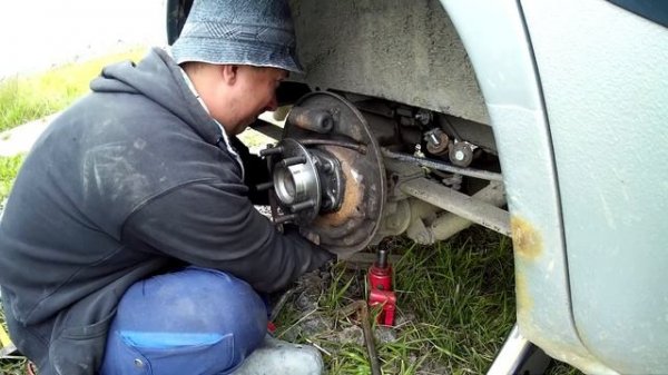 Замена задней ступицы Dodge Caravan