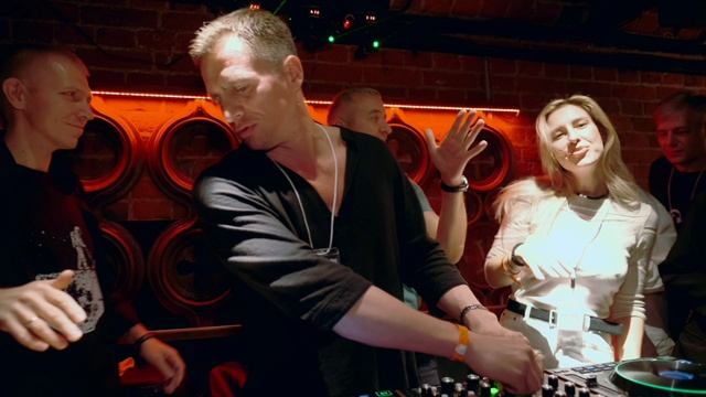 Ermil Vibe - Space Way Dreams (video Prostereo 4 Years)